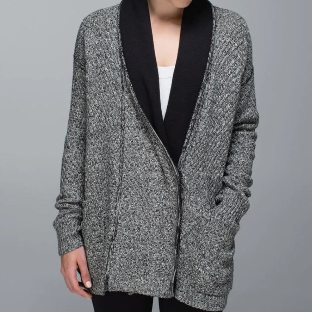 Lululemon Ghost Black Post Practice Cardigan Marled Knit Snap Wrap Sweater